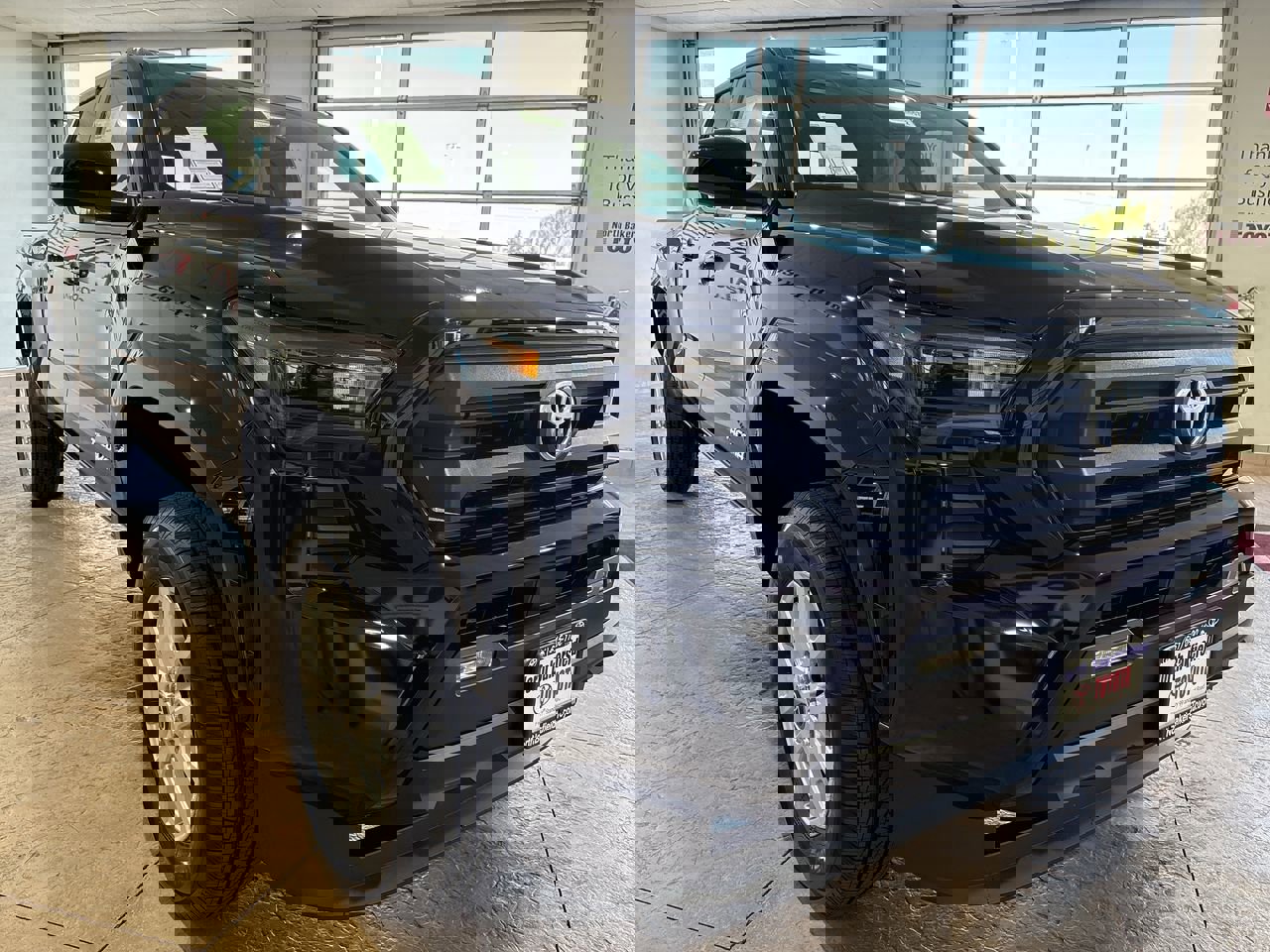 2025 Toyota Tacoma SR5 Double Cab photo 4
