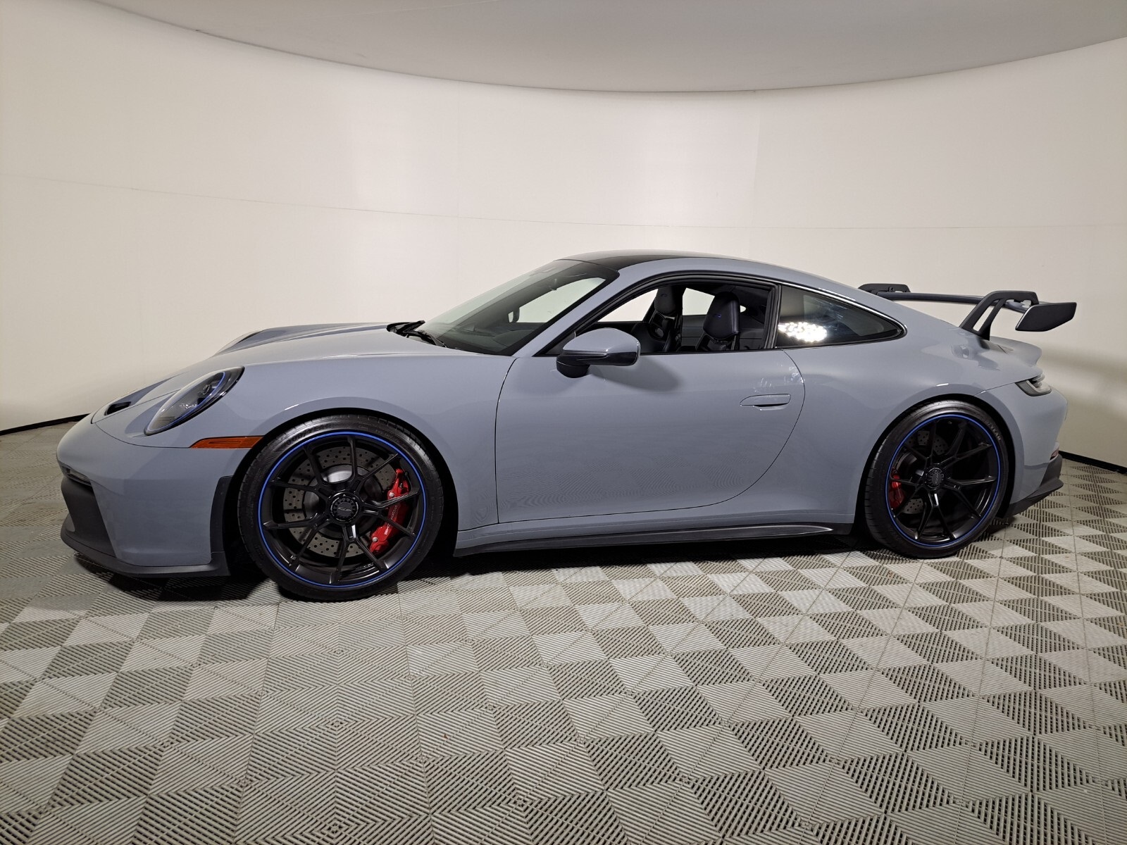 2023 Porsche 911 GT3 photo 7