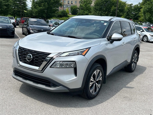 2021 Nissan Rogue SV photo 2