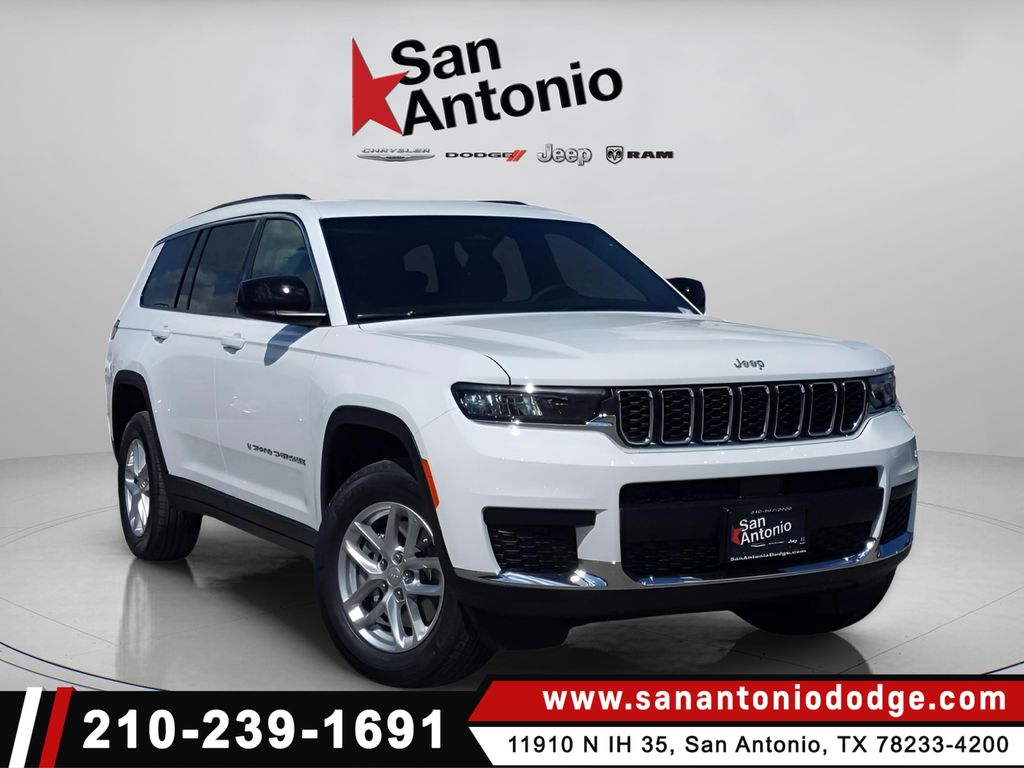2025 Jeep Grand Cherokee L Laredo's photo
