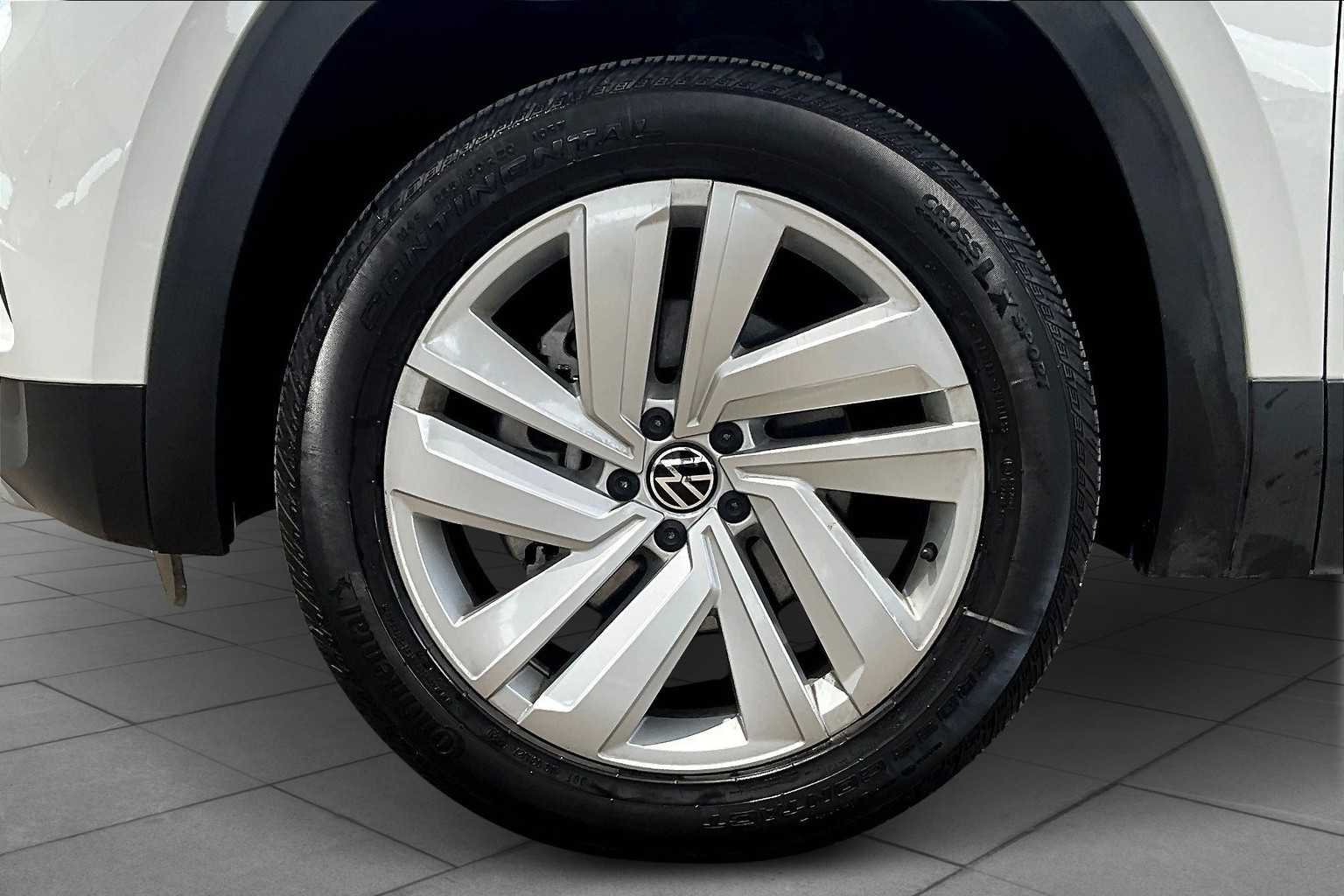 2021 Volkswagen Atlas SEL photo 9