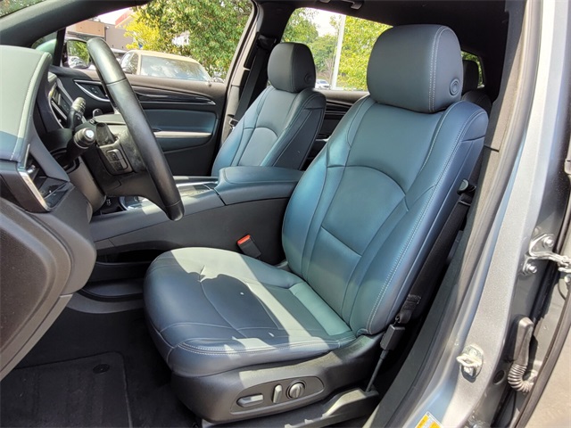2023 Buick Enclave Essence photo 6