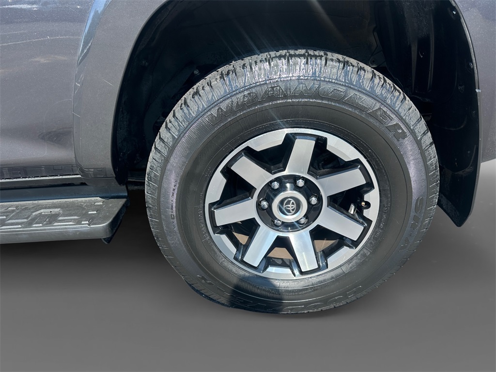 2023 Toyota 4Runner TRD Off-Road Premium photo 6
