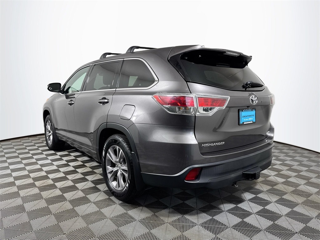 2014 Toyota Highlander LE Plus photo 13