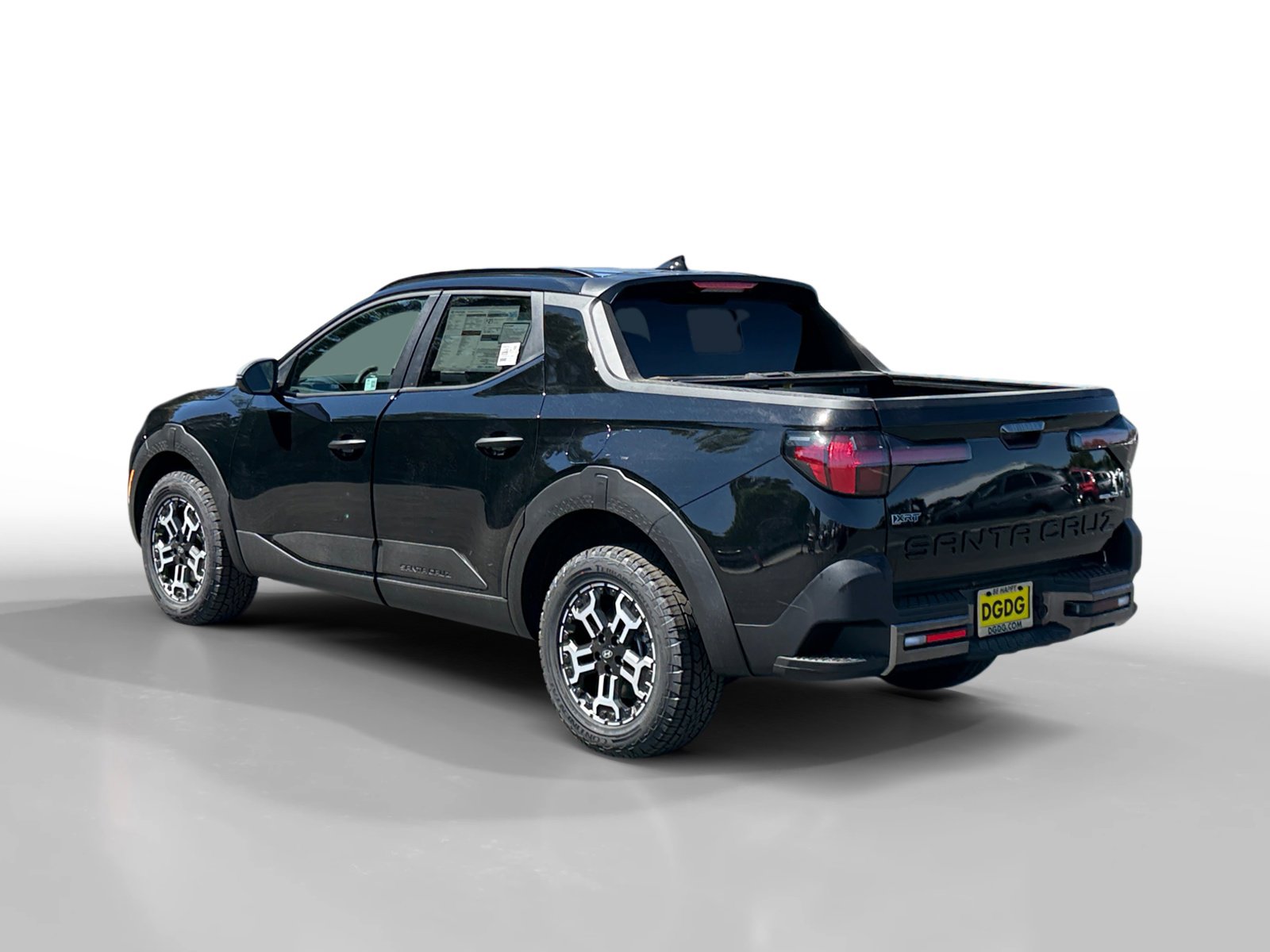 2025 Hyundai Santa Cruz XRT photo 2