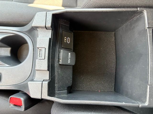2023 Toyota Corolla LE photo 22