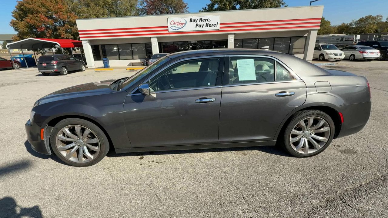 2018 Chrysler 300 Limited photo 4