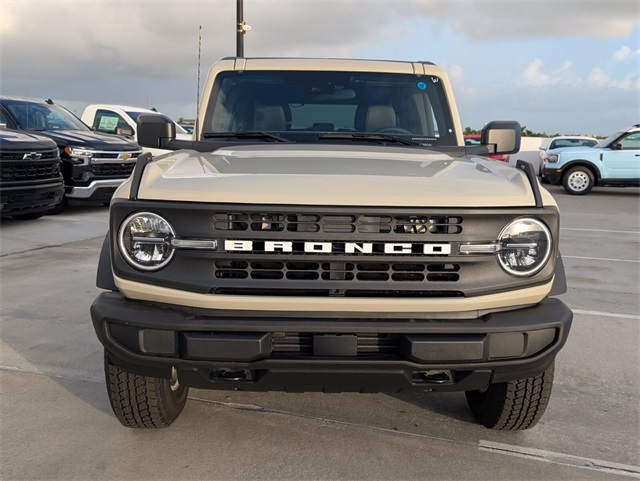 2025 Ford Bronco Big Bend photo 2