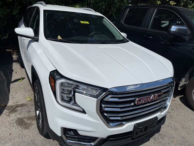 2024 Gmc Terrain SLT photo 3