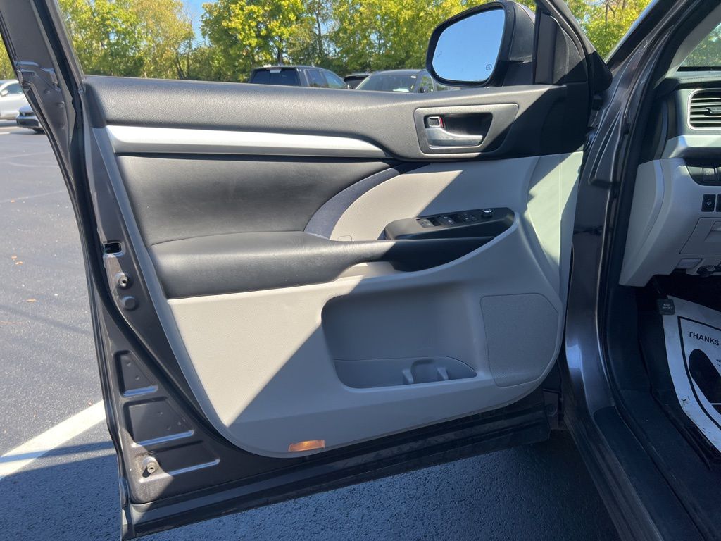 2018 Toyota Highlander XLE photo 16