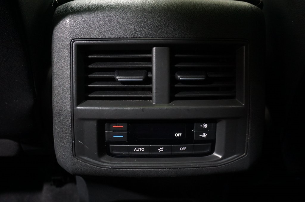 2021 Volkswagen Atlas SE Technology photo 26
