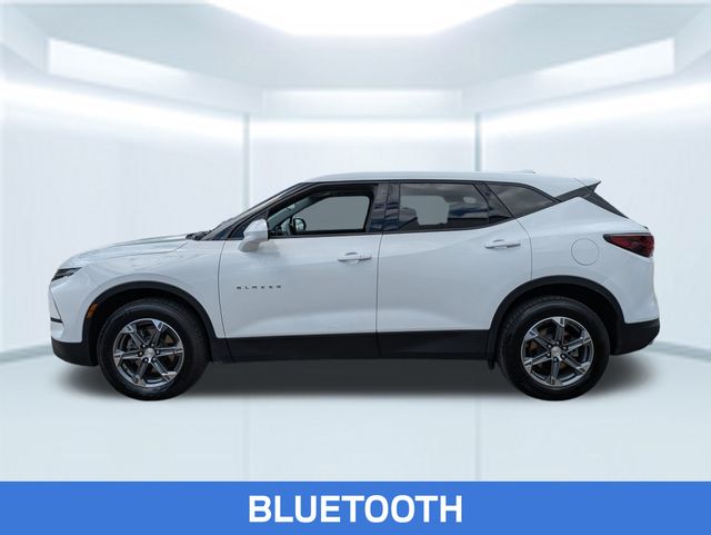 2023 Chevrolet Blazer 2LT photo 2