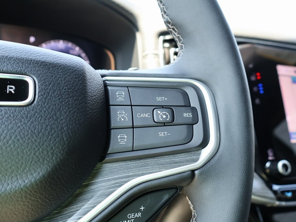2024 Jeep Wagoneer Series II photo 28