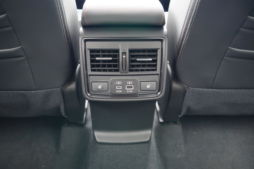 2025 Subaru Forester Touring photo 16