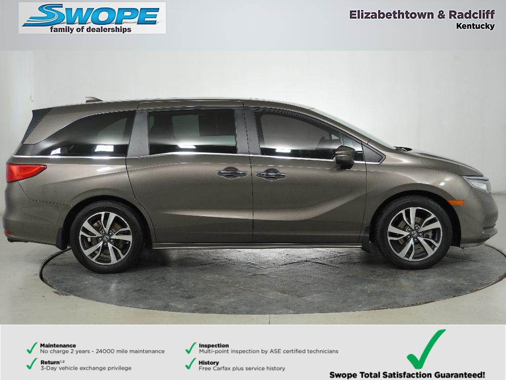 2022 Honda Odyssey Touring photo 2