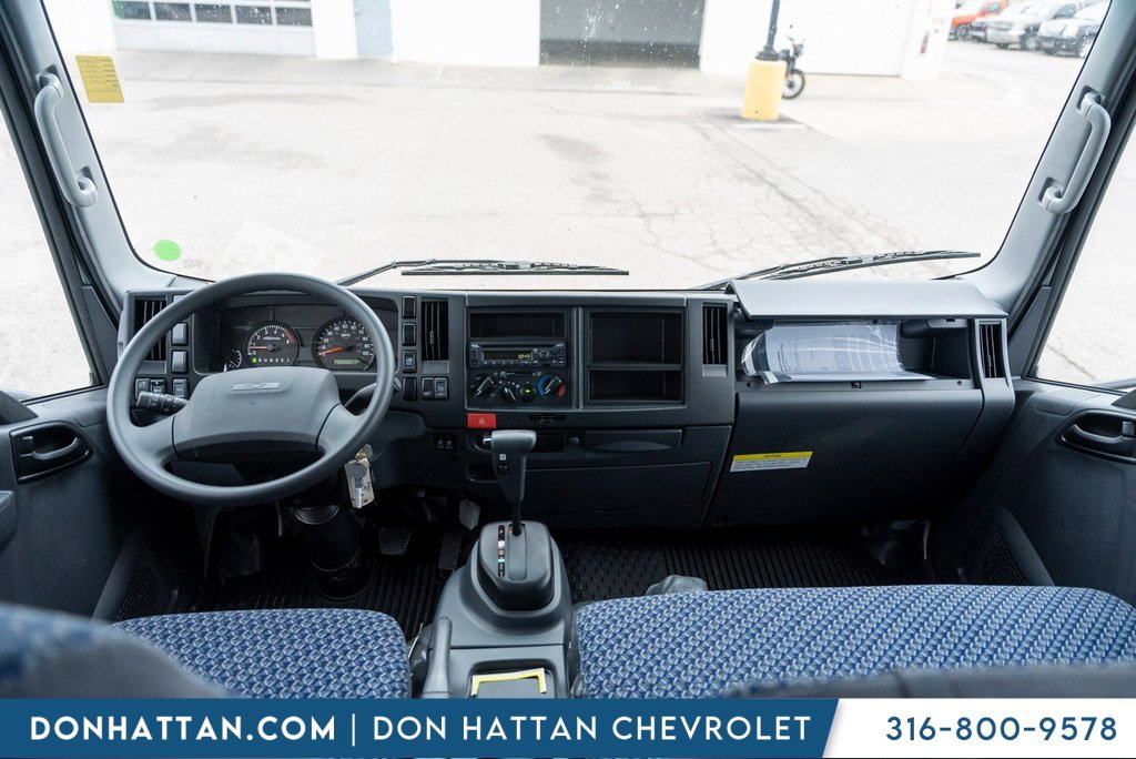 2025 Chevrolet Silverado photo 4