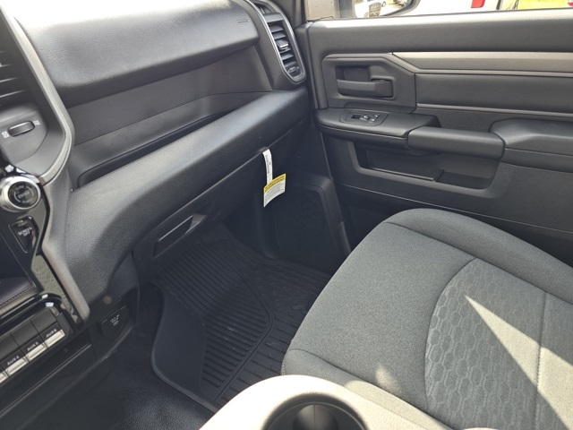 2025 Ram 3500 Tradesman photo 8