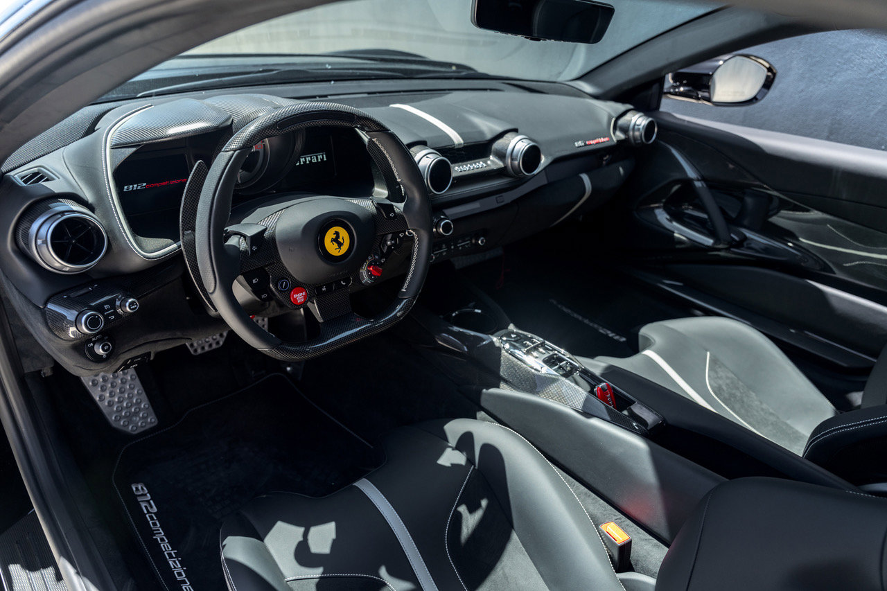 2024 Ferrari 812 Competizione photo 22