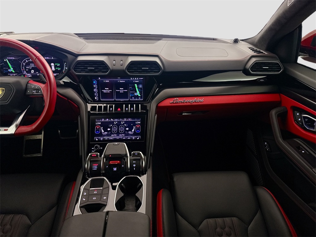 2024 Lamborghini Urus S photo 24