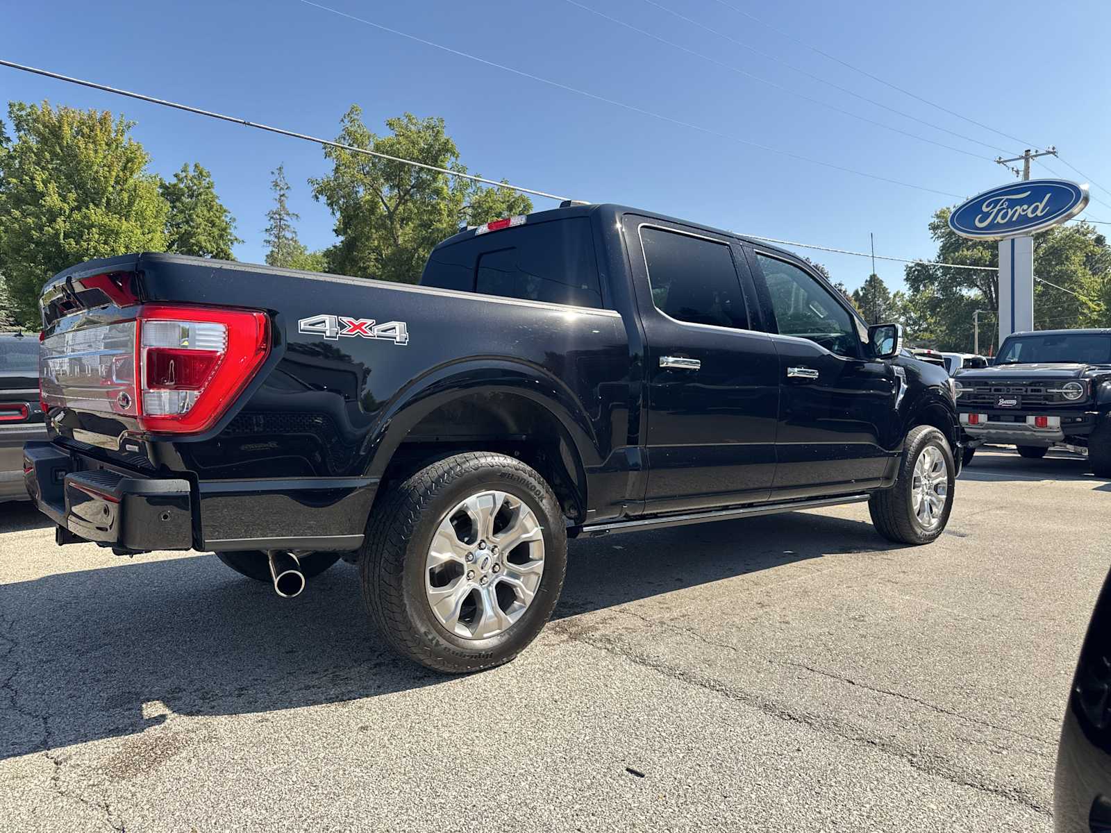 2023 Ford F-150 Platinum photo 5