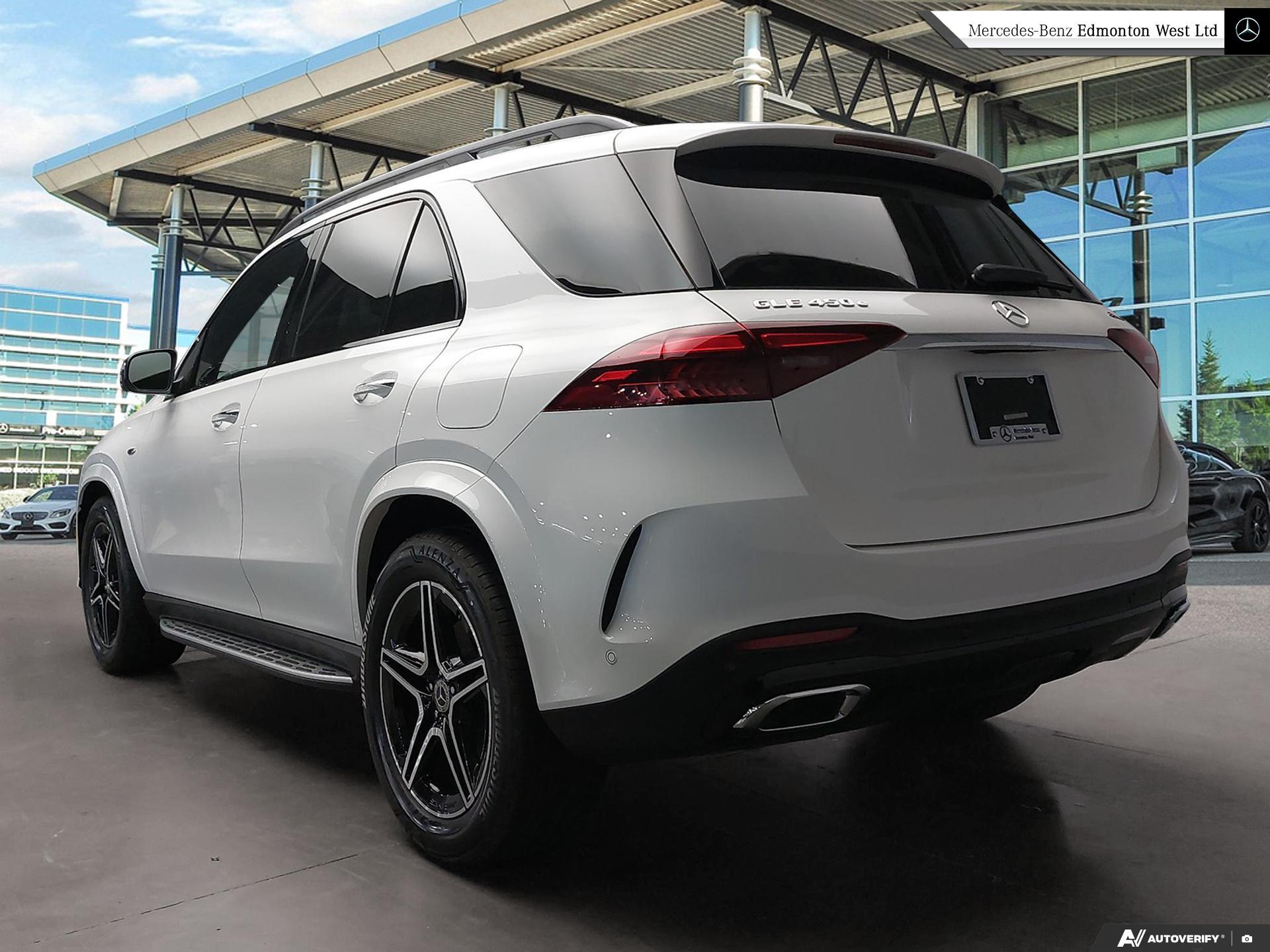 2025 Mercedes Benz GLE 450e 4MATIC photo 2