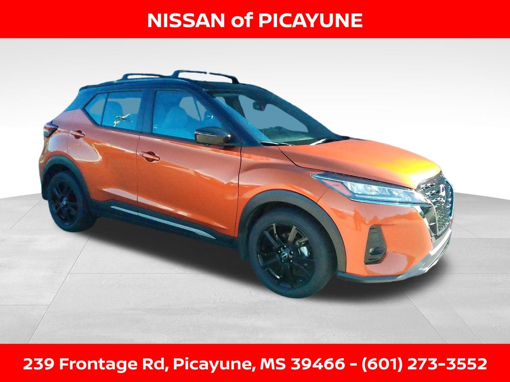 2024 Nissan Kicks SR