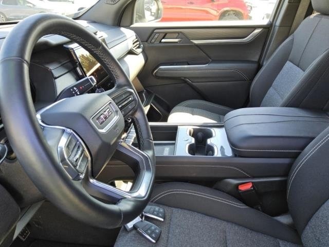 2025 Gmc Acadia Elevation photo 2