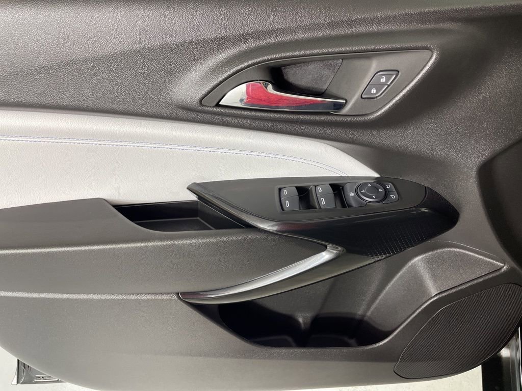 2026 Chevrolet Trax LT photo 13
