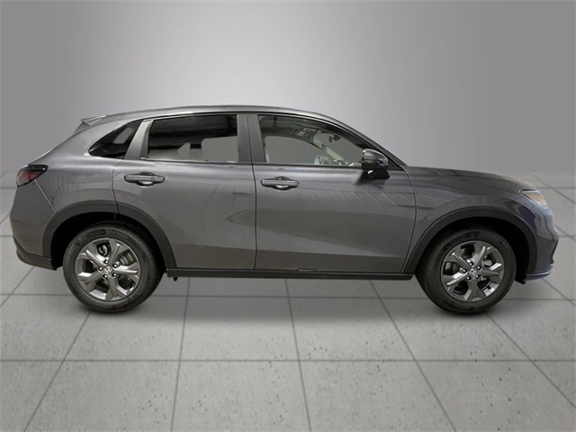2026 Honda HR-V LX photo 6