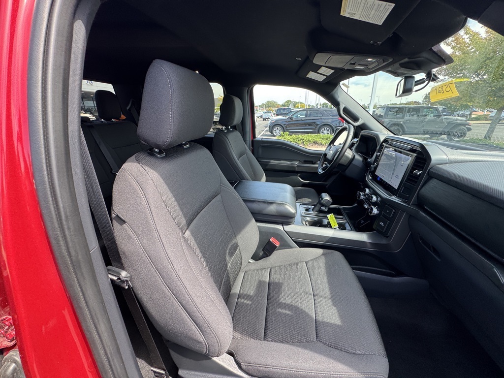 2024 Ford F-150 XLT photo 20
