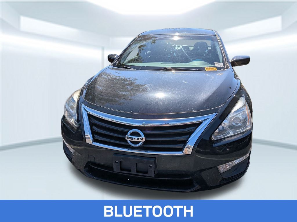 2013 Nissan Altima 2.5 S photo 2