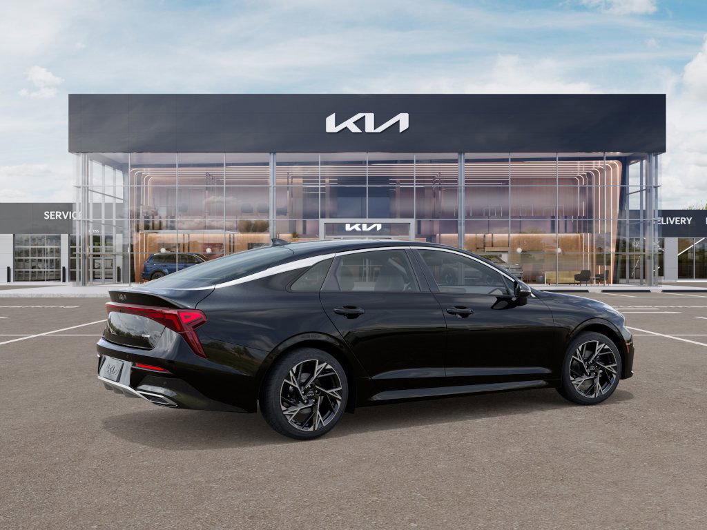 2025 Kia K5 GT-Line photo 5