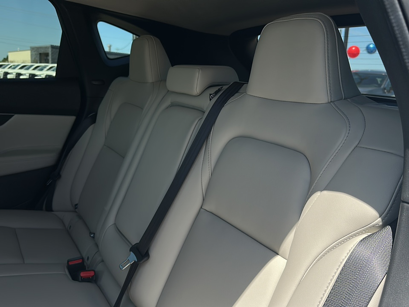 2025 Nissan Murano SV photo 9