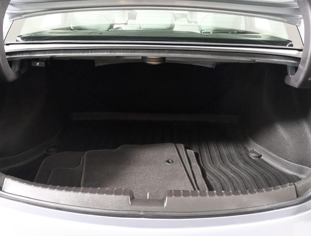 2019 Acura ILX Premium photo 18