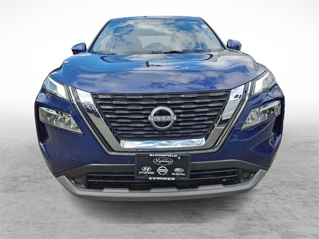 2023 Nissan Rogue SV photo 3