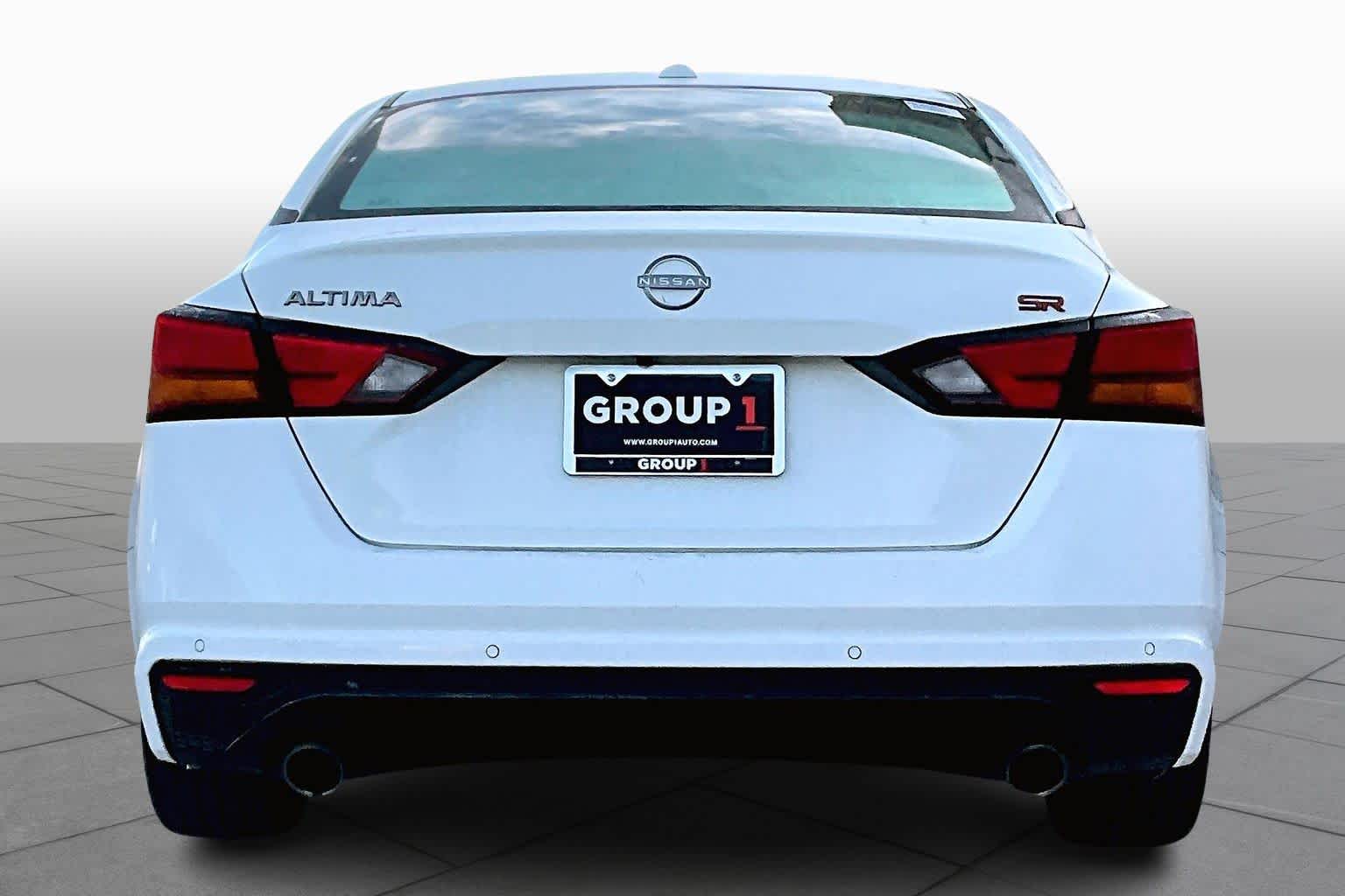 2023 Nissan Altima 2.5 SR photo 4