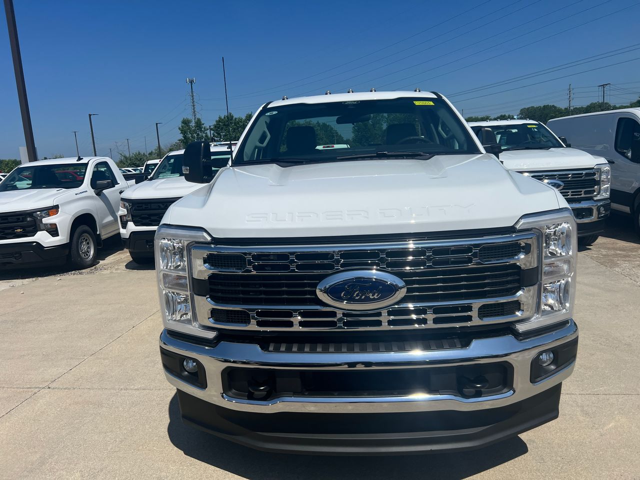 2025 Ford F-350 XL photo 2