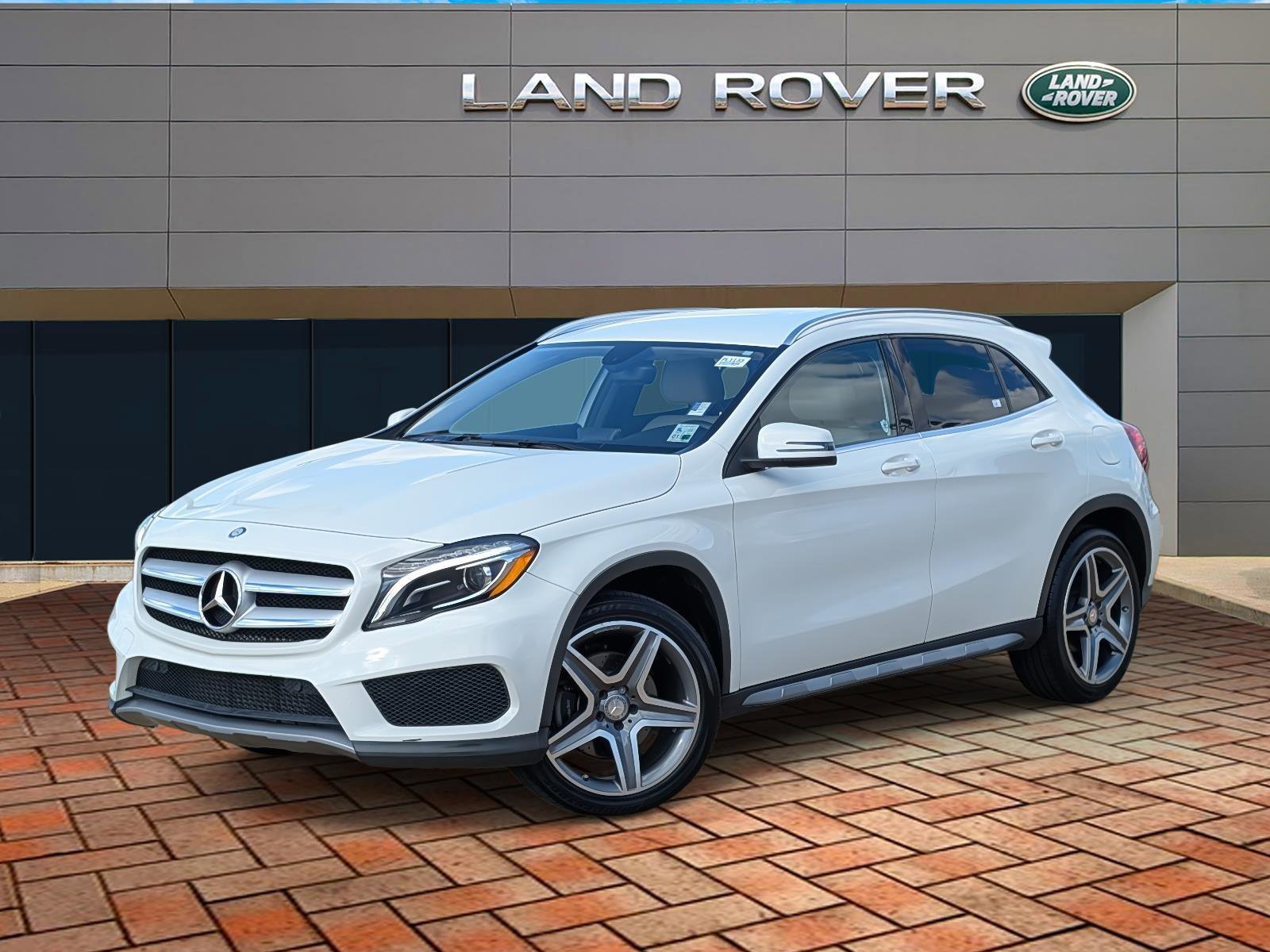 2015 Mercedes-Benz GLA-Class GLA250's photo