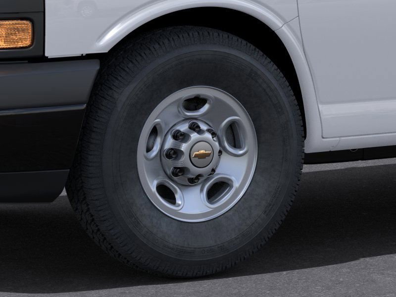 2024 Chevrolet Express Cargo 2500 photo 9