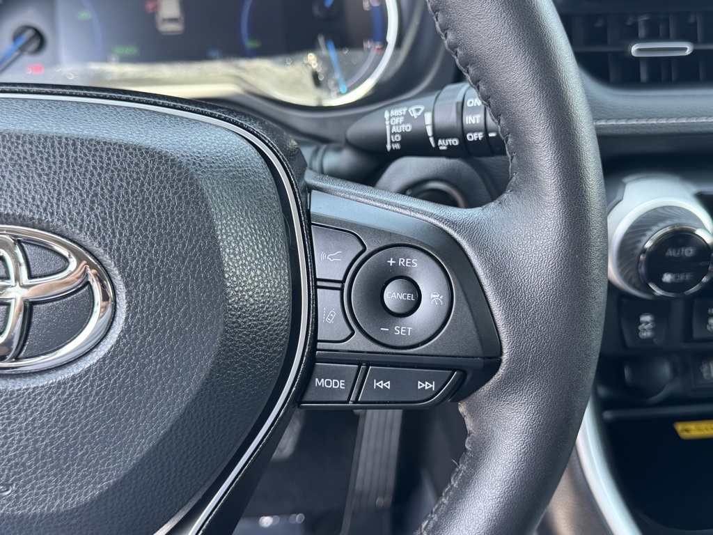 2024 Toyota RAV4 Hybrid XLE Premium photo 15
