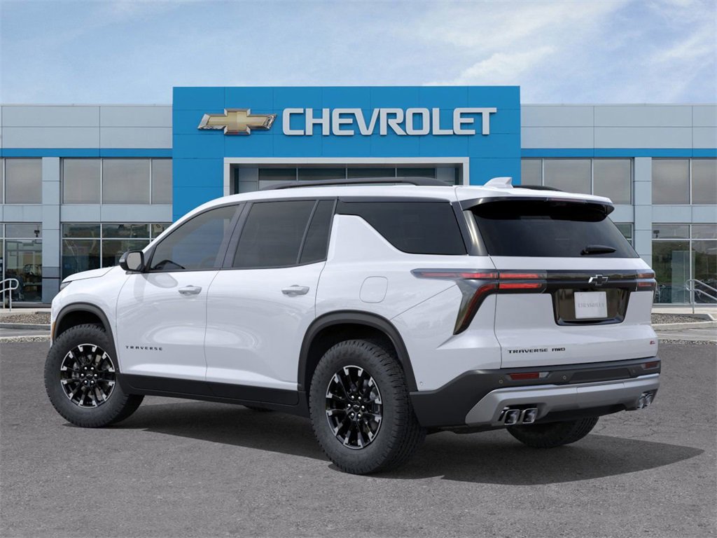 2026 Chevrolet Traverse Z71 photo 3