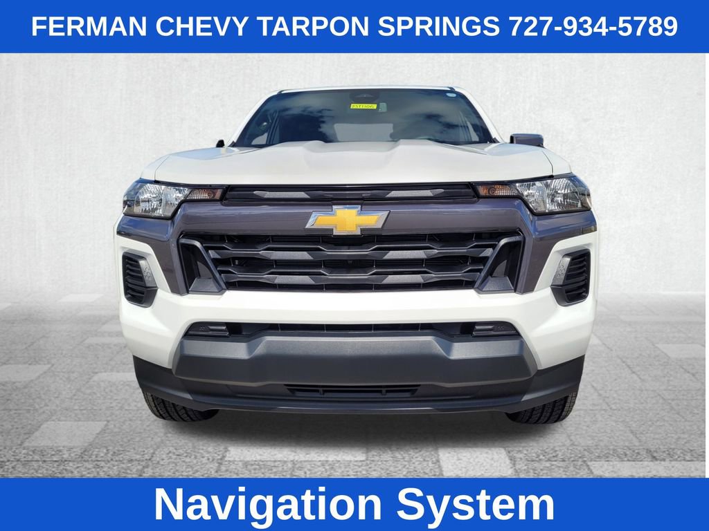 2025 Chevrolet Colorado Work Truck LT photo 2