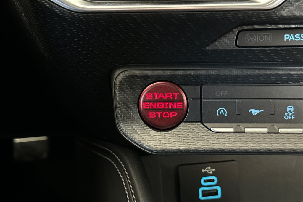 2025 Ford Mustang GT Premium photo 22