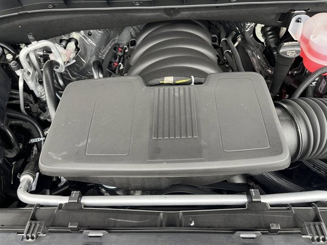 2025 Chevrolet Suburban LS photo 19