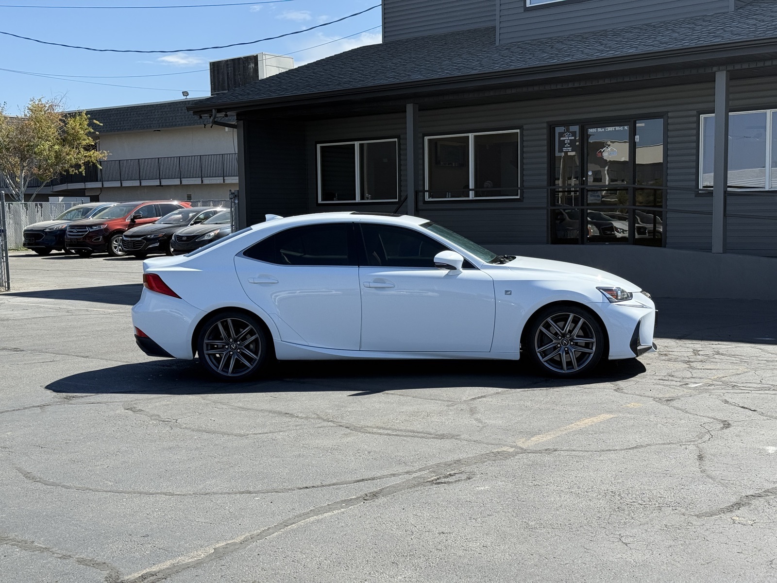 2017 Lexus IS 300 F SPORT photo 3