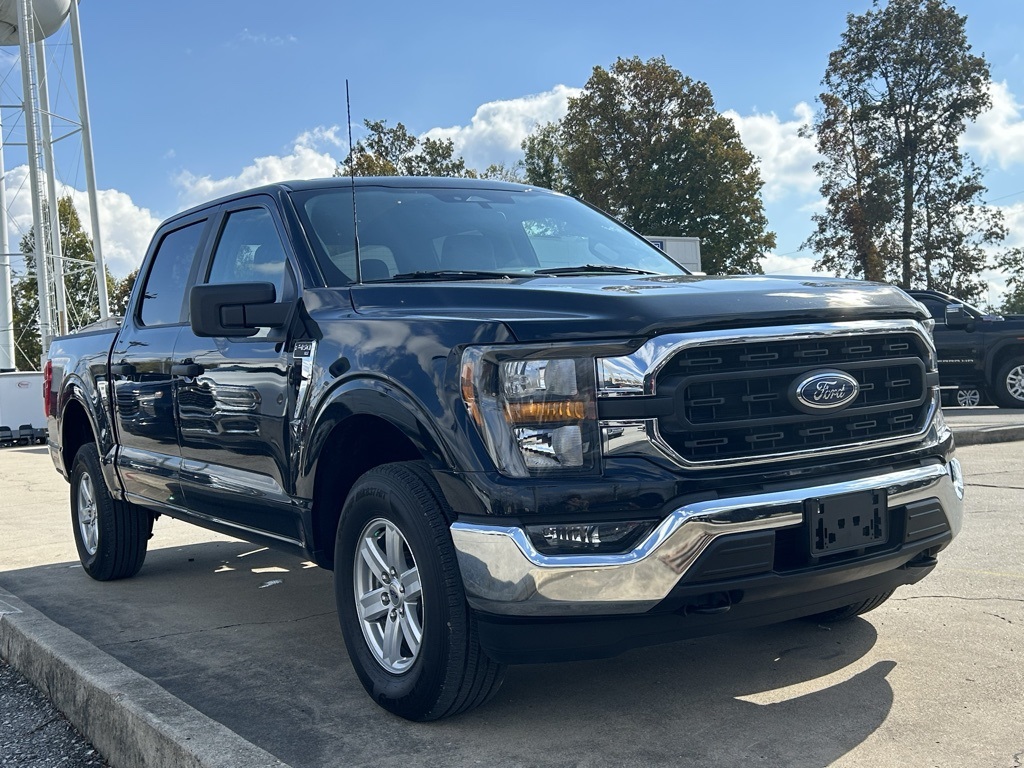 2023 Ford F-150 XLT photo 3