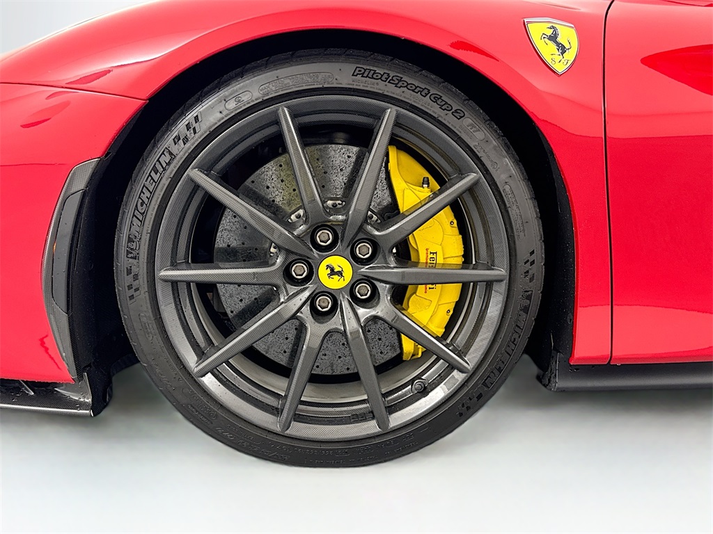 2022 Ferrari SF90 Stradale Base photo 27