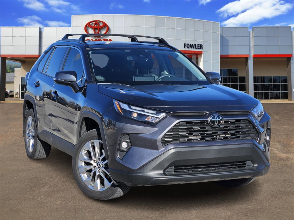 2024 Toyota RAV4 XLE Premium's photo