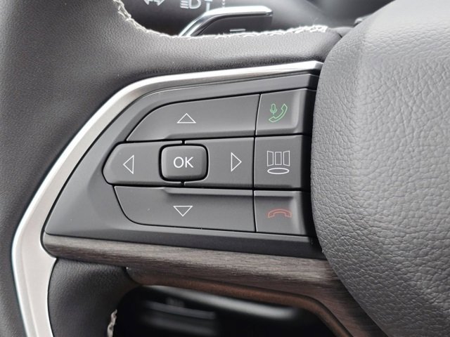 2025 Jeep Grand Cherokee Limited photo 12