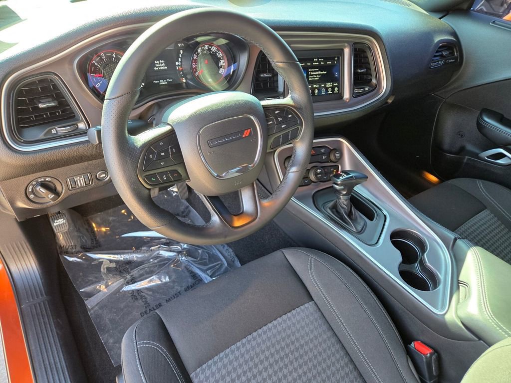 2022 Dodge Challenger SXT photo 12